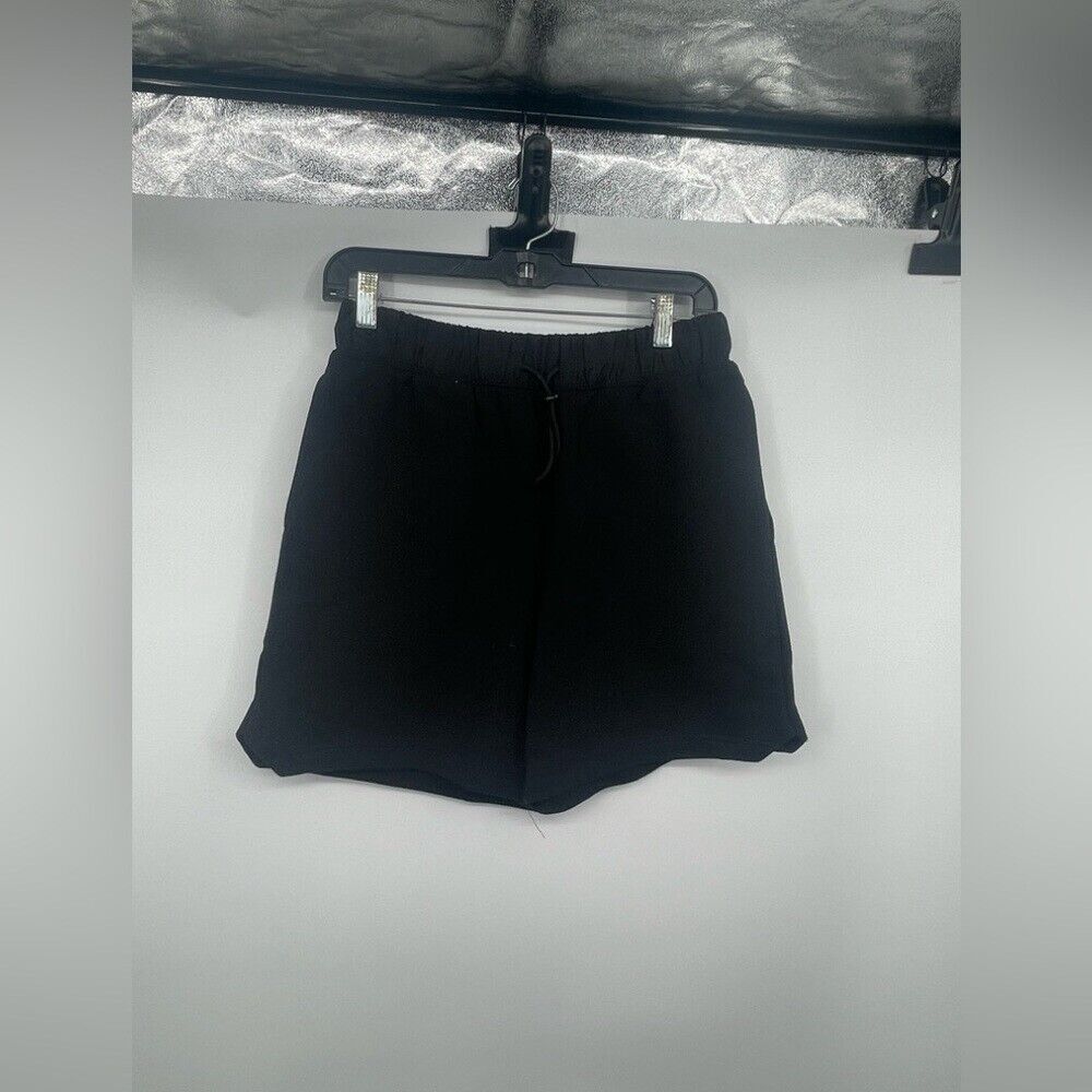 Forever 21 men's black shorts, size small